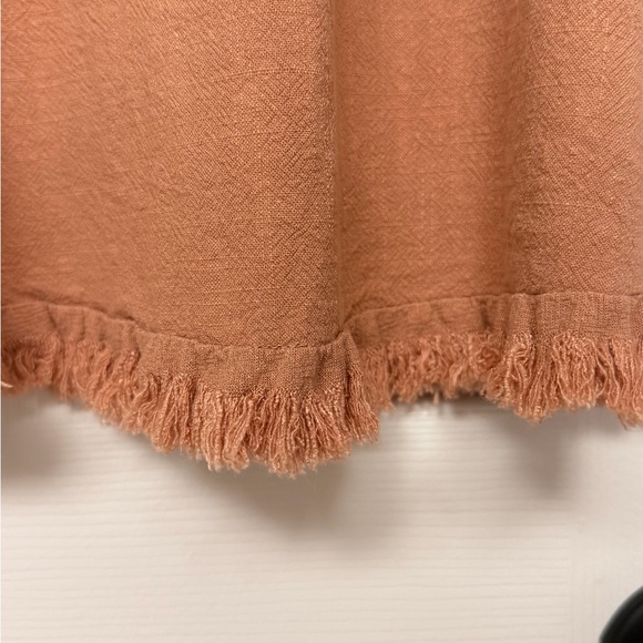 Umgee Linen Blend High Low Tunic – Women’s Medium–Canyon Clay (Rust) Frayed Edge - Picture 8 of 9